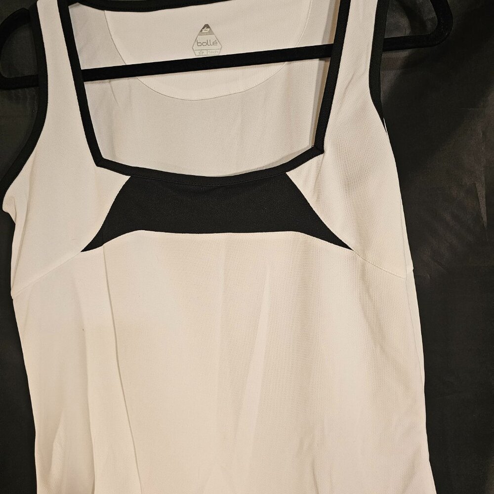 Bolle tech active tank top. Size M - Picture 3 of 4